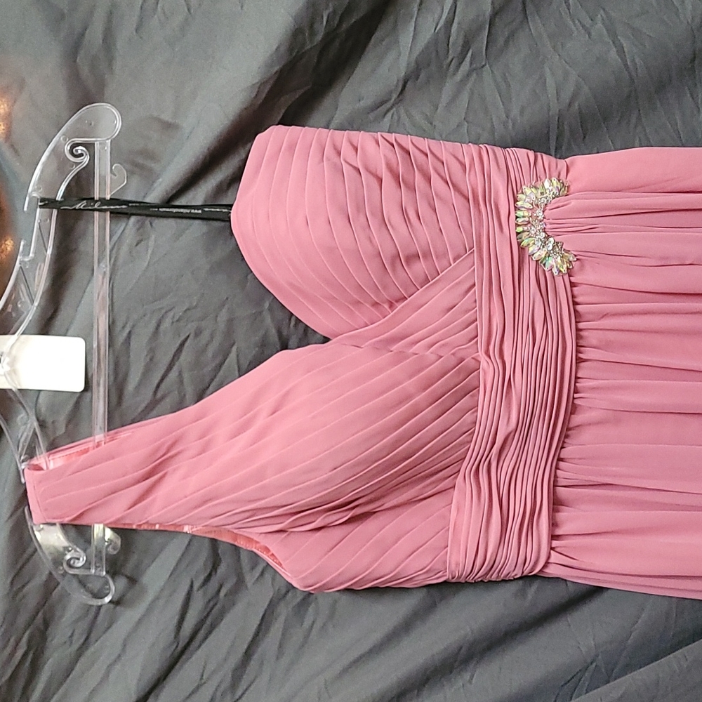 Dress - Picture 2 of 6